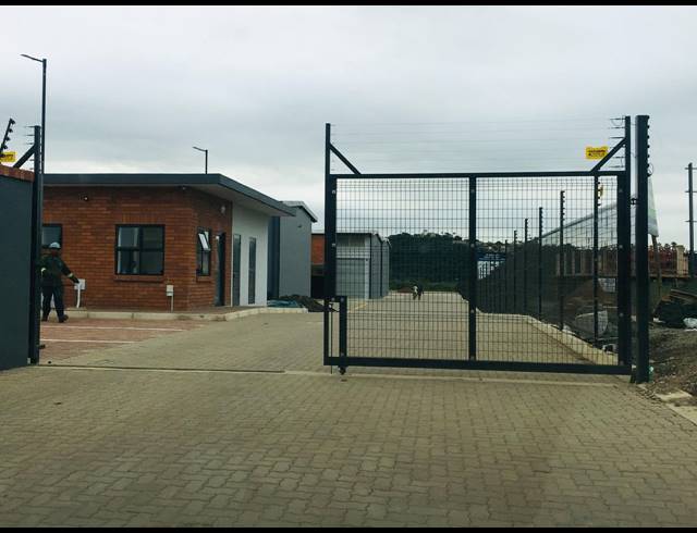 184M² WAREHOUSE TO LET IN CORNUBIA